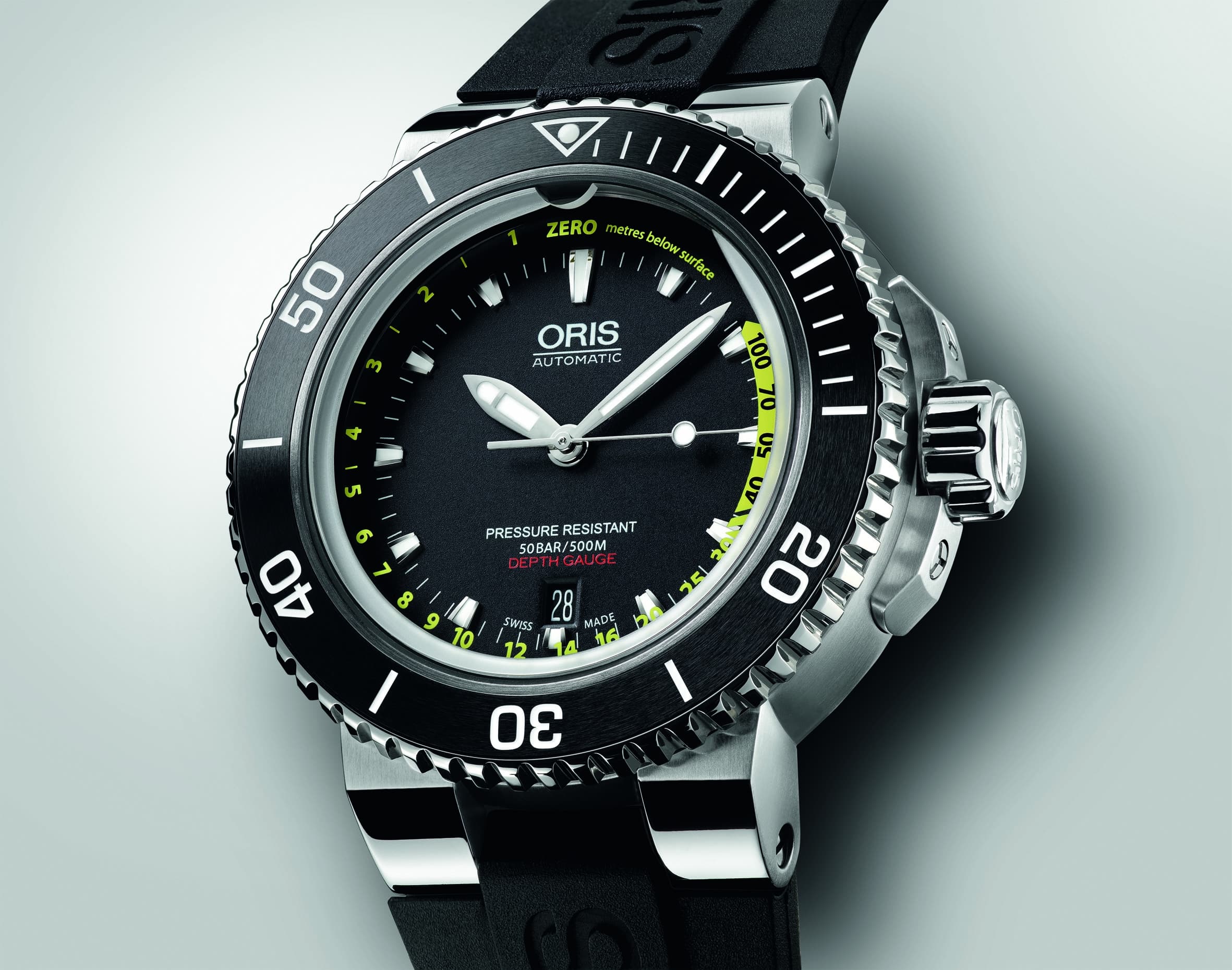Oris Aquis Date 36.5mm